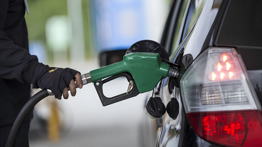 Brent petrol 100 dolar esigini devirdi depoyu fullemek hayal oluyor zremPTFs.jpg