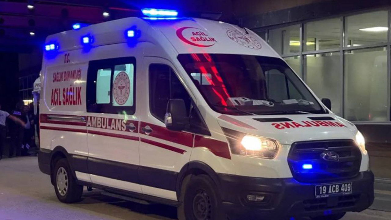 Burdur’da dehşet: İkiz kardeşini ekmek bıçağıyla yaraladı