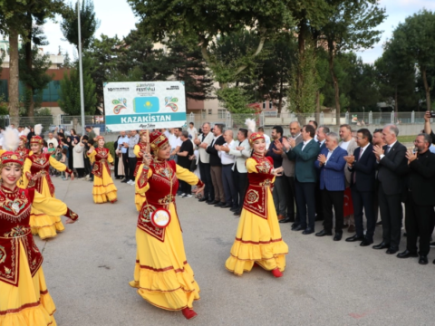 Bursa inegolde kultur sanat festivali cadir etkinlikleriyle sona erdi MR9zcEyw.webp