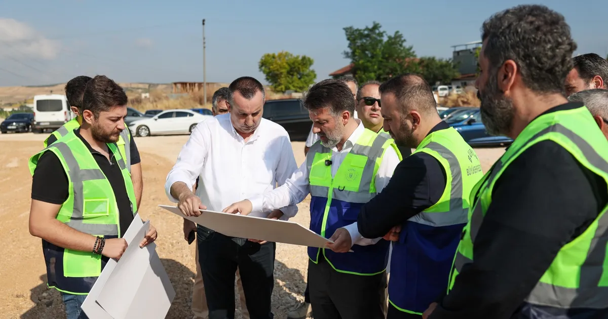 Bursa’da ulaşıma nefes aldıracak projelere Başkan Vekili Biba’dan yakın mercek