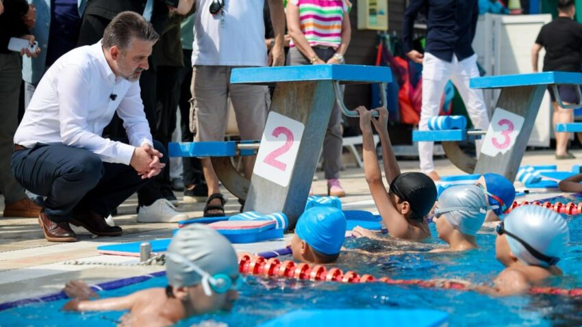 Bursada yatirimlar hiz kesmiyor binlerce cocuk sporla bulustu BXXCaZLb.jpg
