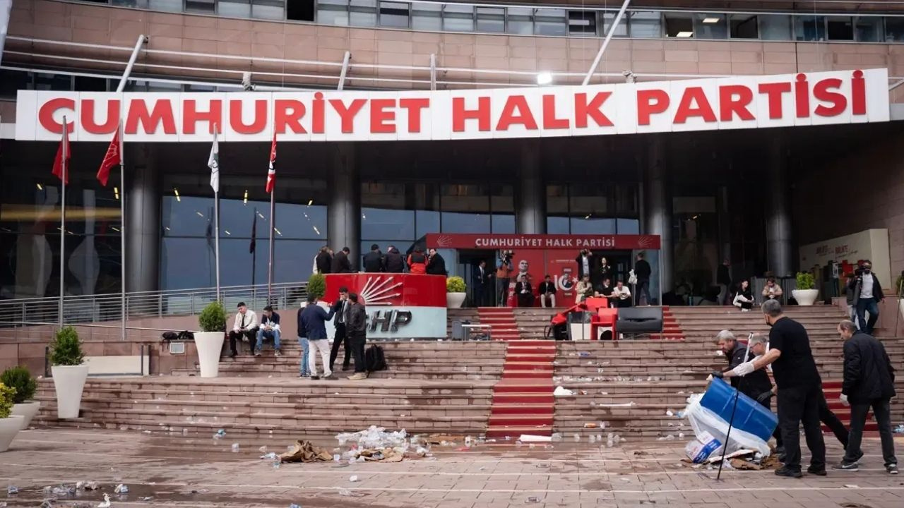 Butlancılardan bir skandal daha! CHP Genel Merkezi’ne girmek için bodyguard tutmuşlar