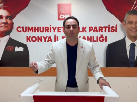 Butlanin gorevden aldigi chpli il baskani resti cekti saat verdi gelin de alin dedi 8SG8GOGl.jpg