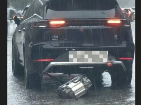 Bydnin gizemli sel videosu kopan parca gercekten motor mu AJJGzAeC.jpg
