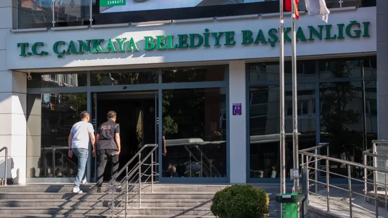 Çankaya Belediyesi’ne operasyonu: Eyüpsultan Belediye Başkan Yardımcısı ve 1 kişi tutuklandı