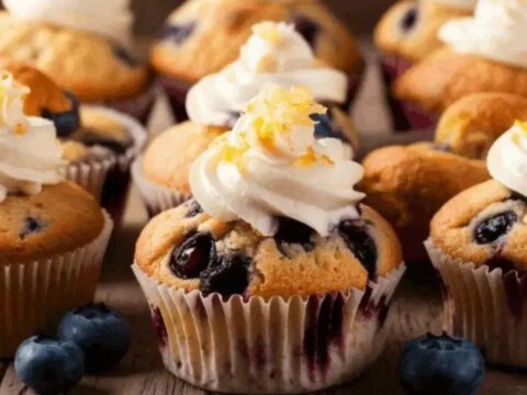 Cay saatlerine ozel nefis tarif yaban mersinli muffin nasil yapilir fgsOLWN1.jpg