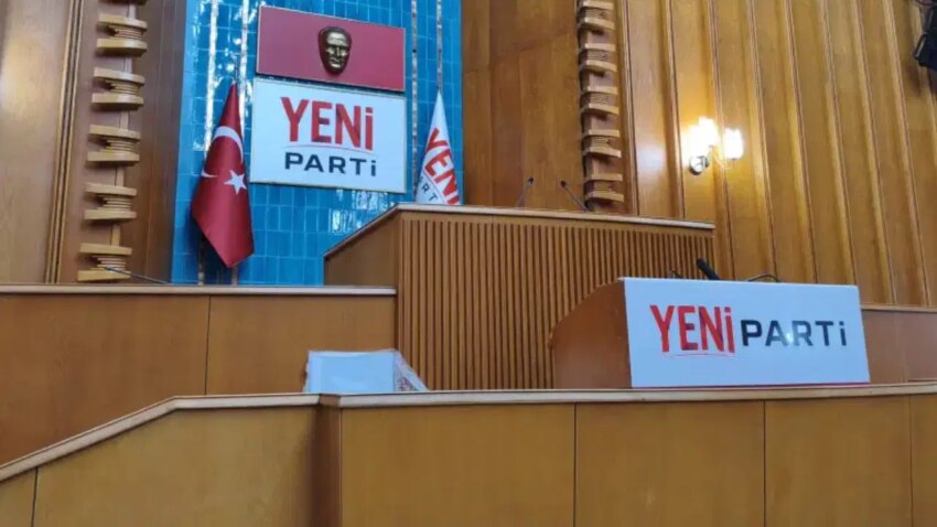 Chpde pes pese istifalar belediye baskanlari yeni partiye geciyor sTdklrKp.jpg