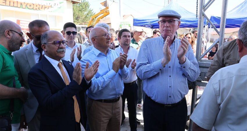 Chpden bir belediye baskani daha istifa etti yeni partiye katilacak DbPRcFRz.jpg