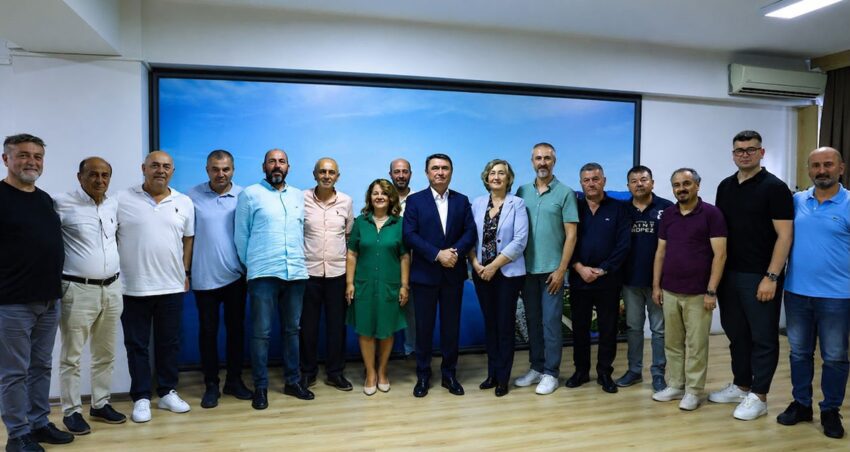 Chpden bir kopus daha zonguldak belediye baskani ve 16 meclis uyesi istifa etti m9VGdavp.jpg