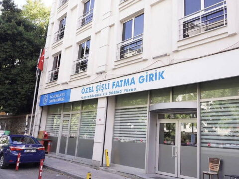 Chpden fatma girik kiz ogrenci yurdunun kapatilmasina tepki 145 ogrencinin barinma hakki tehlikede SlE4b6Kv.jpg
