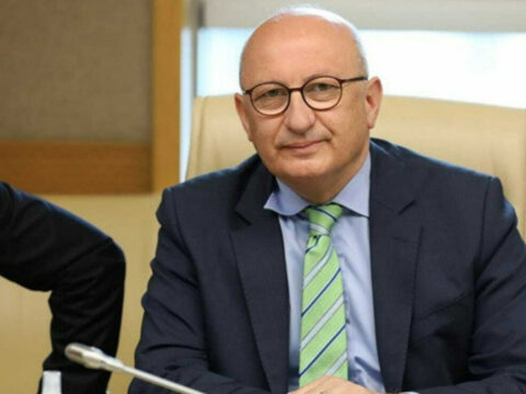 Chpli cakirozerden nato operasyonlari tepkisi bu insanlar bir an once tahliye edilmeli rJp3Yt2Y.jpg