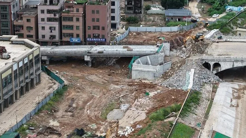 Cinde sel nedeniyle 10 kisi hayatini kaybetti Np569HPO.jpg