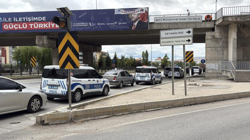 Corumda bir vatandas ust gecitten yola atlayip yaralandi 4cNIEPVR.jpg