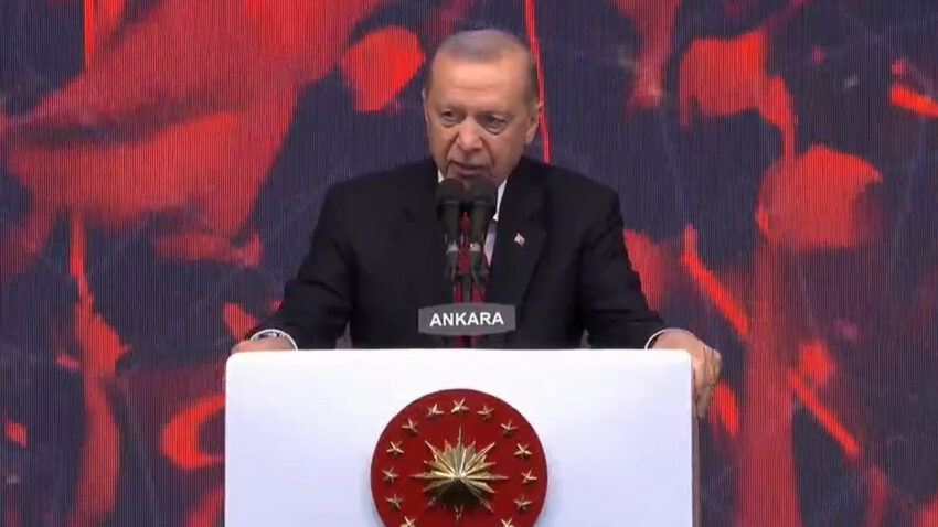 Cumhurbaskani erdogan insan bir kere olur ama adam gibi olur 4MNwJw5g.jpg