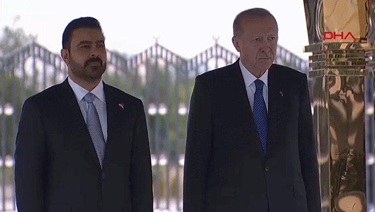 Cumhurbaskani erdogan irak basbakani ez zeydiyi torenle karsiladi UPqOpcAE.jpg