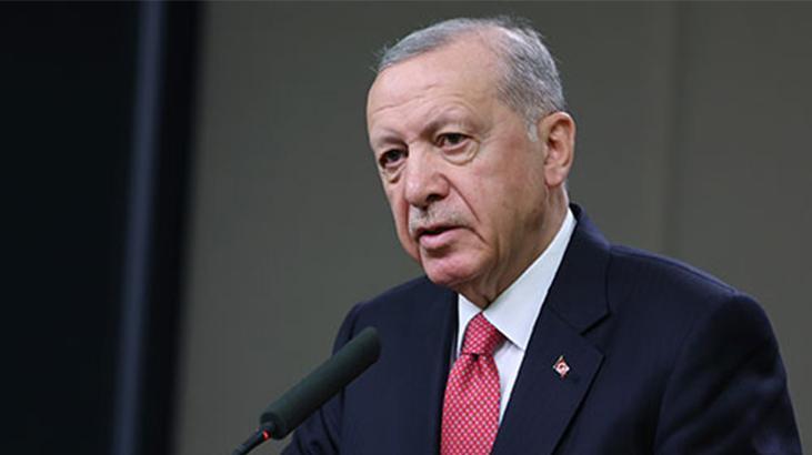 Cumhurbaskani erdogan srebrenitsa soykiriminda hayatini kaybedenleri andi dDNl25NU.jpg