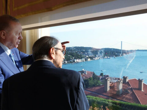 Cumhurbaskani erdogandan lubnan basbakani selama anlamli jest gRrud7GS.jpg