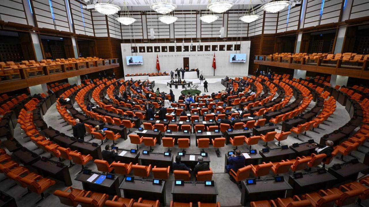 Daha önce görülmemiş plan! Dikkat çeken iddia! 10 vekil daha parti değiştirecek!