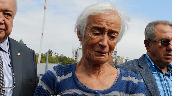 Deniz baykalin esi olcay baykal hayatini kaybetti Ljjj48OS.jpg