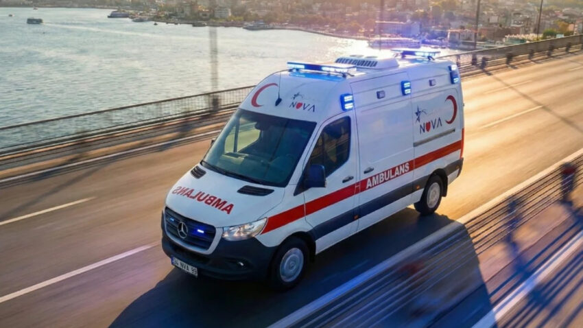 Denize giren emekli cumhuriyet savcisi bogularak hayatini kaybetti Mqx3whPj.jpg