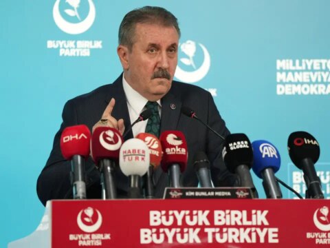 Desticiden muhsin yazicioglu dosyasi cagrisi tum yonleriyle aydinlatilmali etbe9GNR.jpg