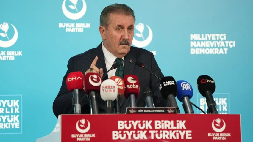 Desticiden muhsin yazicioglu dosyasi cagrisi tum yonleriyle aydinlatilmali etbe9GNR.jpg