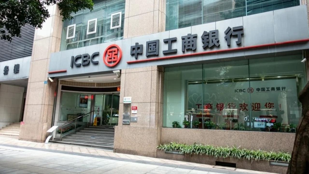 Dev cinli bankadan turkiye karari 5 subesini kapatiyor 8G1N9a9q.jpg