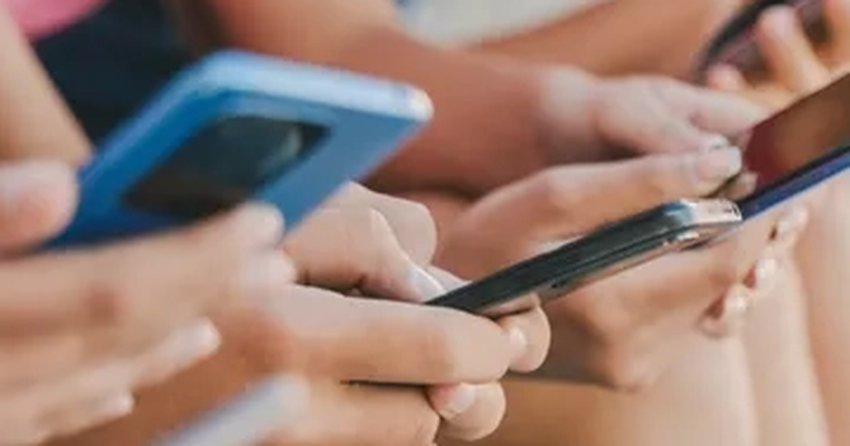 Dijital obezite uyarisi fazla icerik tuketimi beyni yoruyor h3ACPZhK.webp