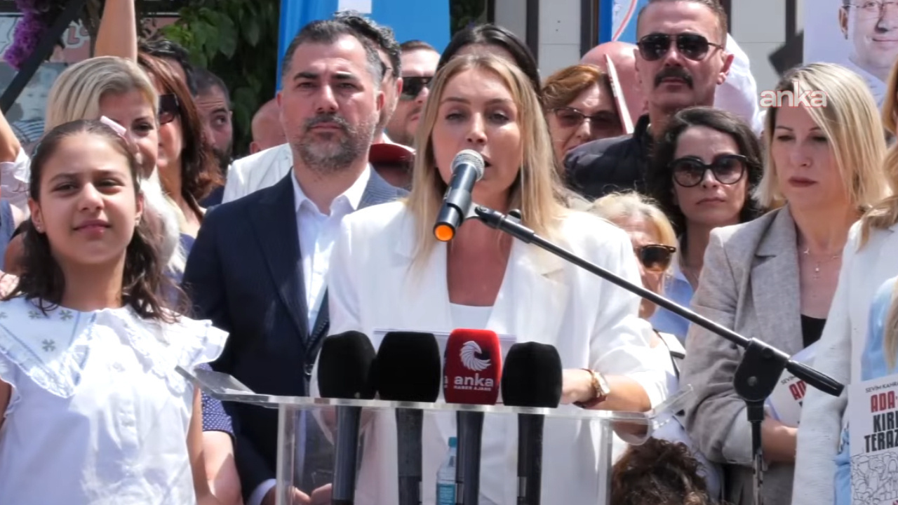 Dilek İmamoğlu’ndan Yeni Parti açıklaması: Ayrılık bir vazgeçiş değildir