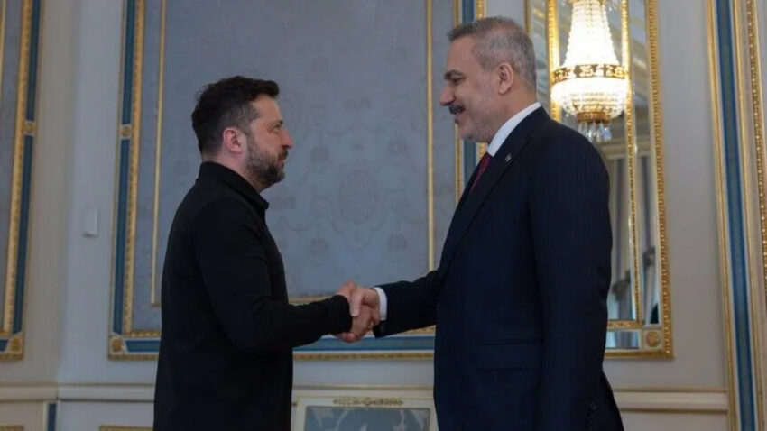 Disisleri bakani ukraynada fidana liyakat nisani verildi CnHunxW4.jpg