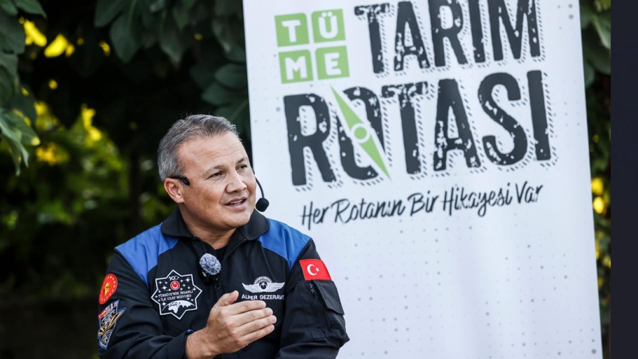 Doğduğu mahallede üreticilere seslendi! Alper Gezeravcı: Tarım stratejik bir alan