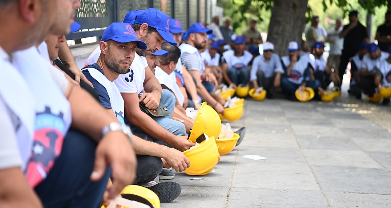 Doruk Madencilik işçileri Bakanlık önünde eylemde