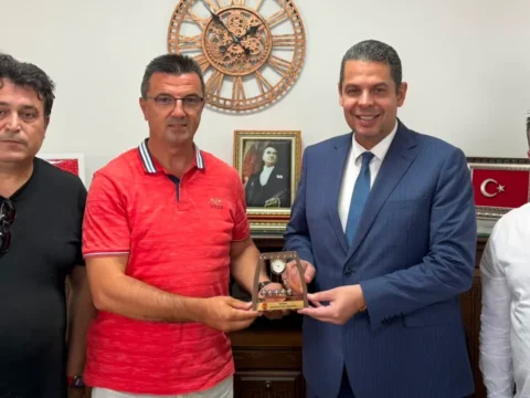 Edirne gazeteciler derneginden il saglika ziyaret 7NNR337s.webp