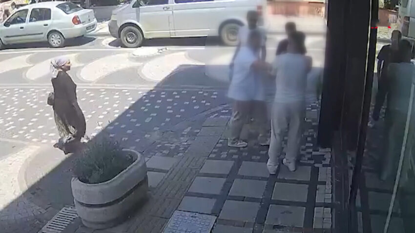 Edirnede ciraga korku dolu anlar yasatti dovup sokak ortasinda birakti LTN7klqu.jpg
