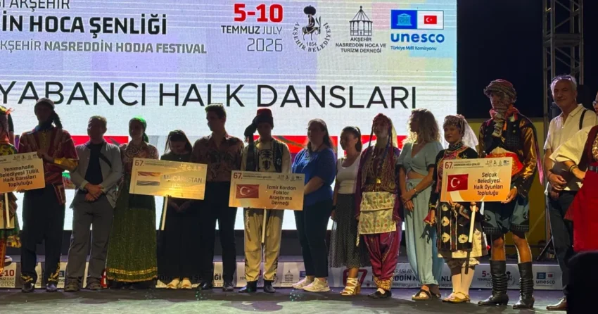 Efes selcuk halk oyunlari ekibinden muhtesem performans UTMyATan.webp