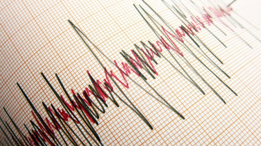 Elazigda 36 buyuklugunde deprem 76NNAuz6.jpg