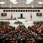Emekli ayligi duzenlemesi meclisten gecti wzni3B9y.jpg
