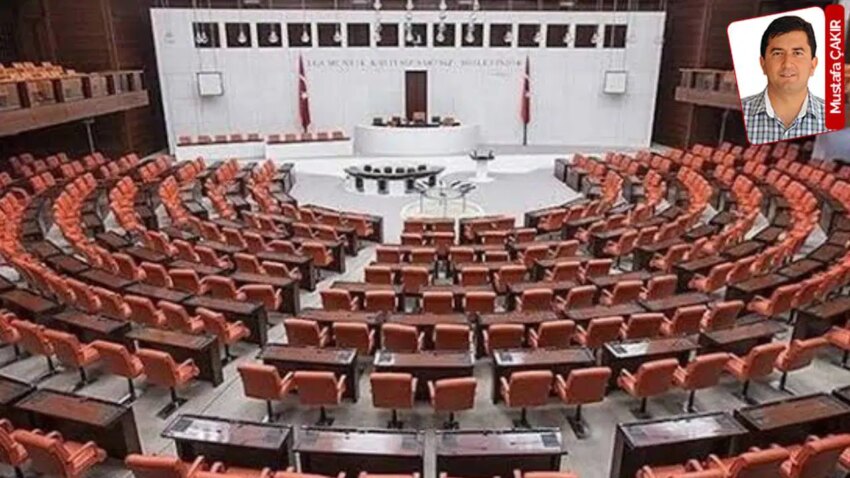 En dusuk emekli ayliginin artirilmasina yonelik onergeler reddedildi sendikalarin ptt duzenlemesine yonelik elestirileri de JkWGXskF.jpg