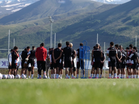 Erciyes yuksek irtifa kamp merkezi spor kuluplerinin gozdesi oldu smg3RdWx.webp