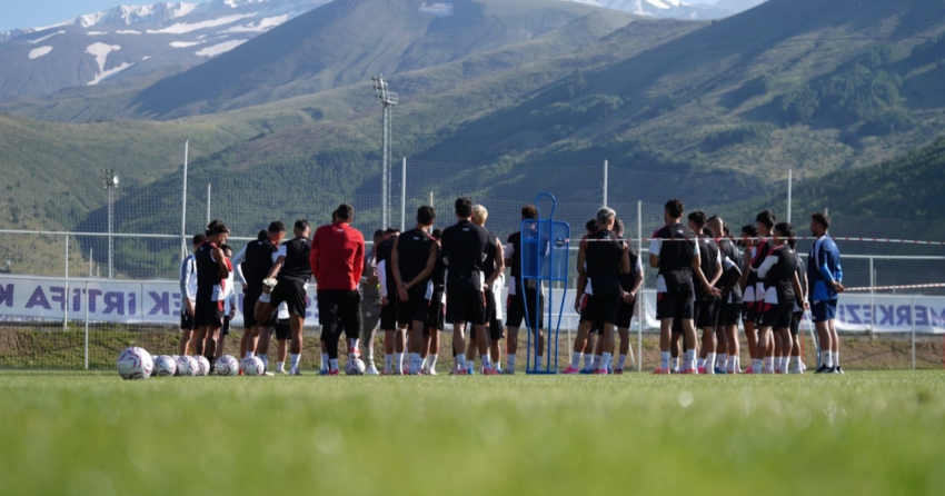 Erciyes yuksek irtifa kamp merkezi spor kuluplerinin gozdesi oldu smg3RdWx.webp
