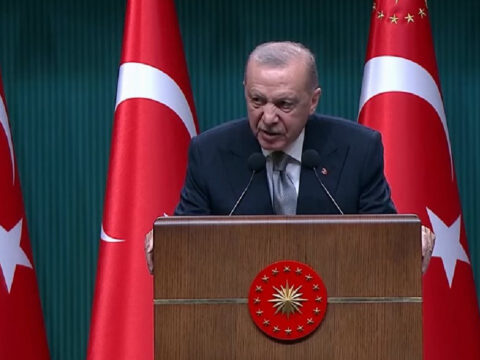 Erdogan trumpa tesekkur etti mehter marsi elestirilerine tepki gosterdi SzX3mujq.jpg