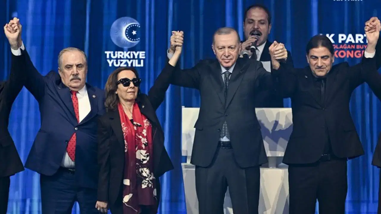 Erdoğan’a ‘ömür boyu başkanlık’ teklifi iddiası: Yeni AKP’li Özbudun’dan ‘fıkralı’ paylaşım