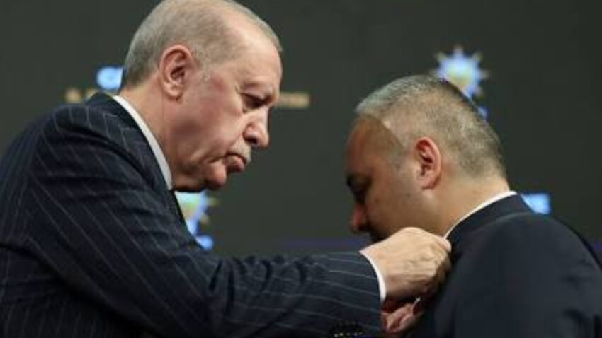 Erdogani rozeti taktigina pisman edecek anket ortaya cikti transfer belediye baskani yaramadi KS7flxyA.jpg