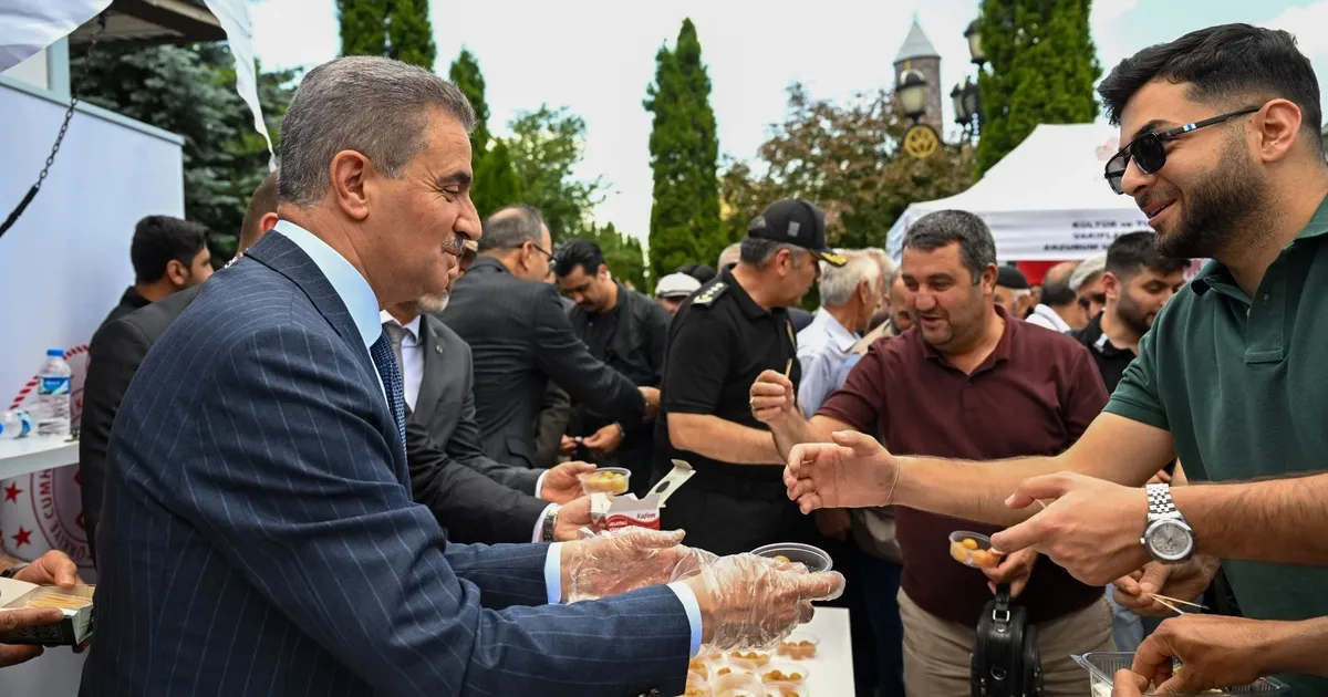 Erzurumda 15 temmuz sehitleri dualarla anildi nHy3WhVl.webp