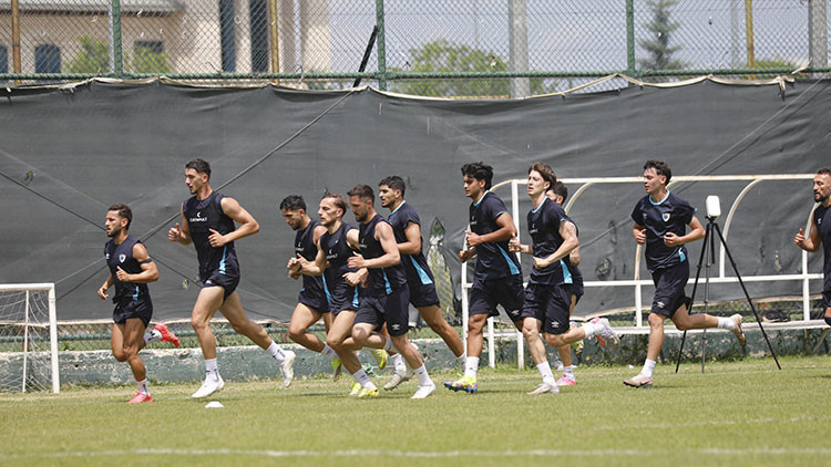 Erzurumspor fk yeni sezon hazirliklarinin ilk etabini tamamladi sqYvaxss.jpg