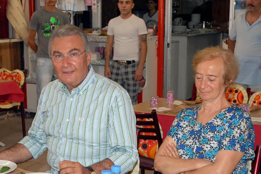 Eski chp genel baskani deniz baykalin esi olcay baykal hayatini kaybetti 15VLcOAu.png