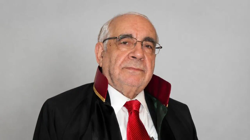Eski ibb baskani nurettin sozenin agabeyi avukat ali sozen yasamini yitirdi Hcphml4y.jpg