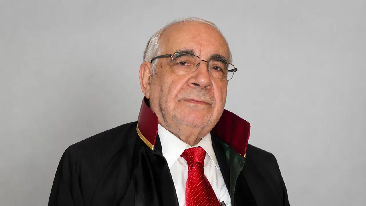 Eski ibb baskani nurettin sozenin agabeyi avukat ali sozen yasamini yitirdi Hcphml4y.jpg