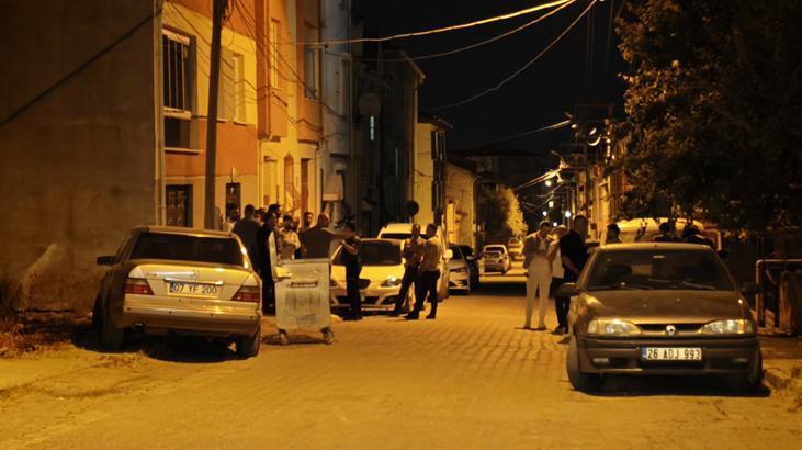 Eskisehirde komsu aileler arasinda sokak kavgasi 1i polis 11 yarali hrHcSSe1.jpg