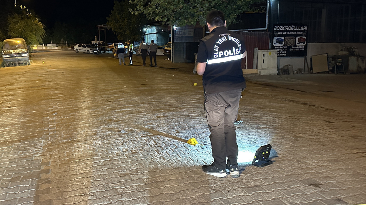 Esnafların kavgası kanlı bitti: Uşak’ta eline silahı alan ateş etti: 13 yaralı